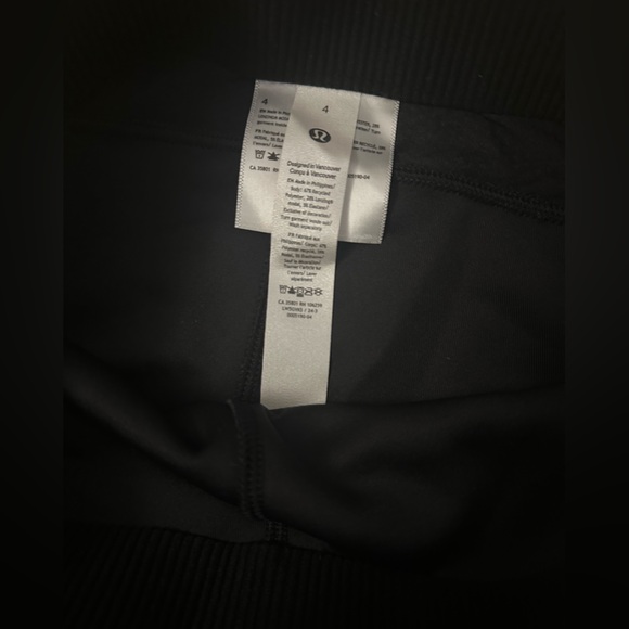 NWT Lululemon Ribbed Softstreme Flared Pant Regular - Picture 8 of 8